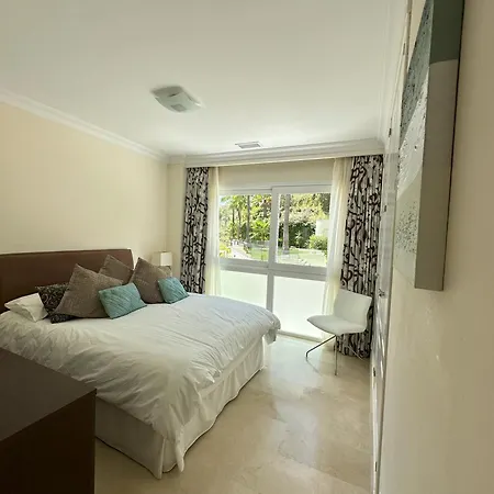 Apartment La Corniche,3bed With Pool Marbella